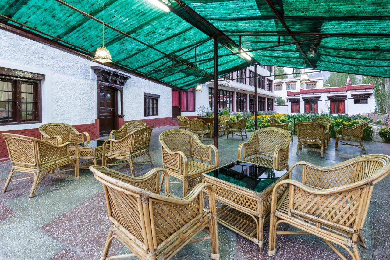 Hotel Asia Leh Kültér fotó