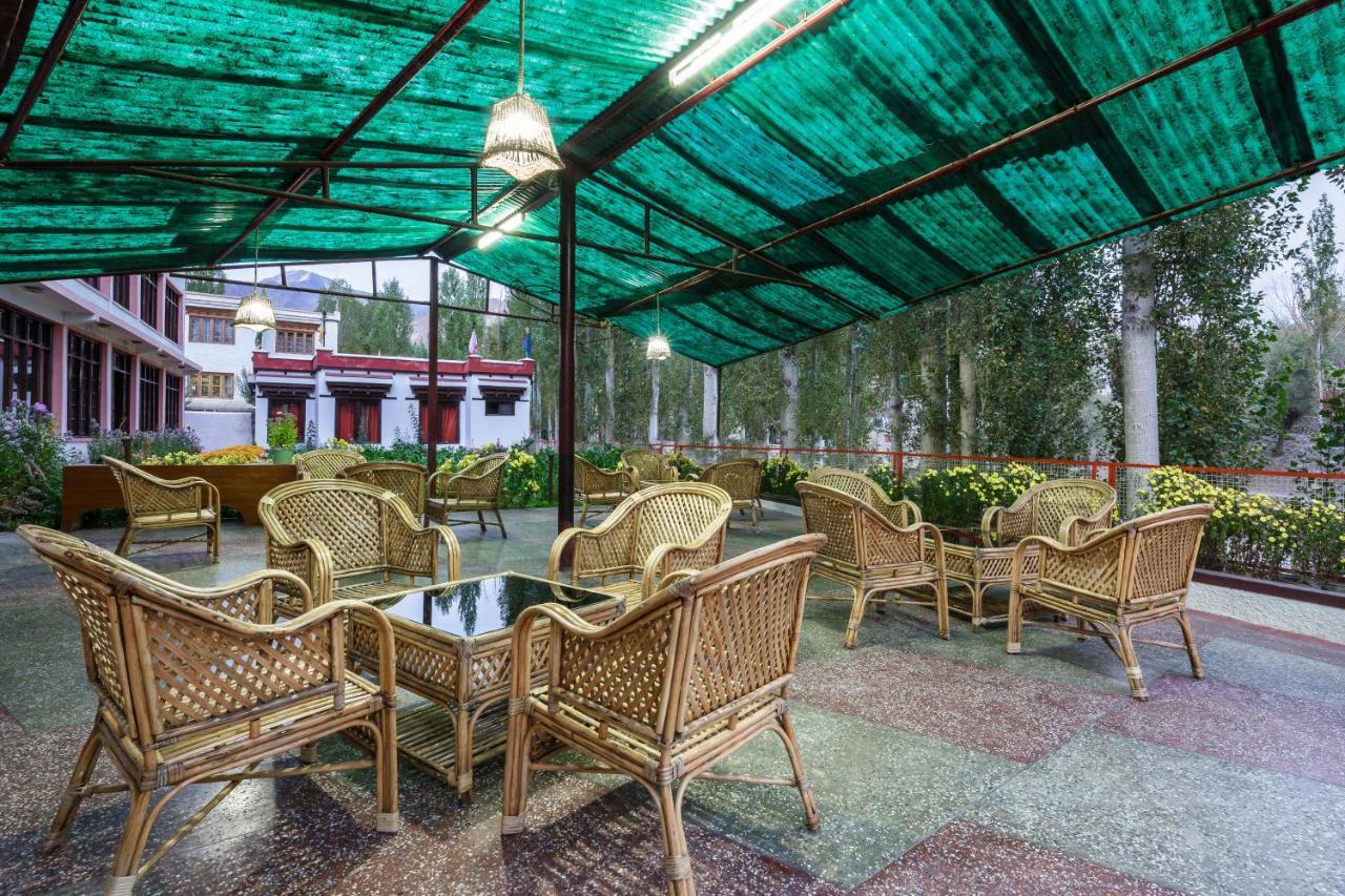 Hotel Asia Leh Kültér fotó